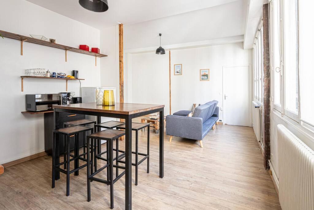 Le Charmant Hello Palois-T2-Wifi Apartment Pau Exterior photo